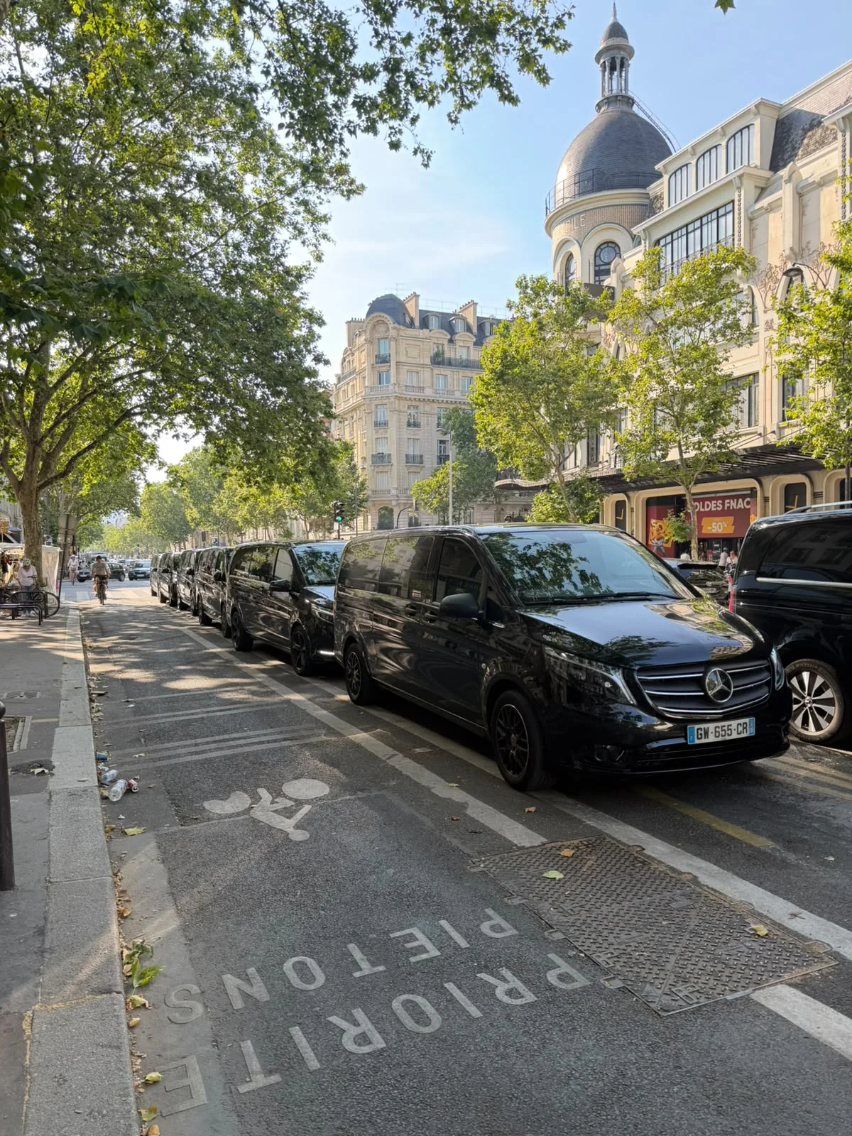 Prestige Cab France Mercedes V-Class fleet operating in central Paris
